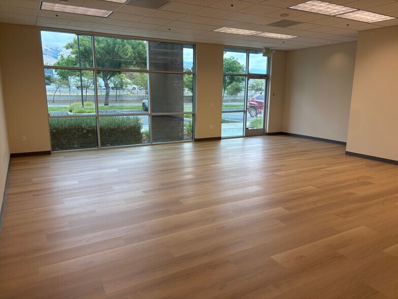 47635 Lakeview Blvd, Fremont, CA à louer - Photo de l’immeuble – Image 3 sur 7