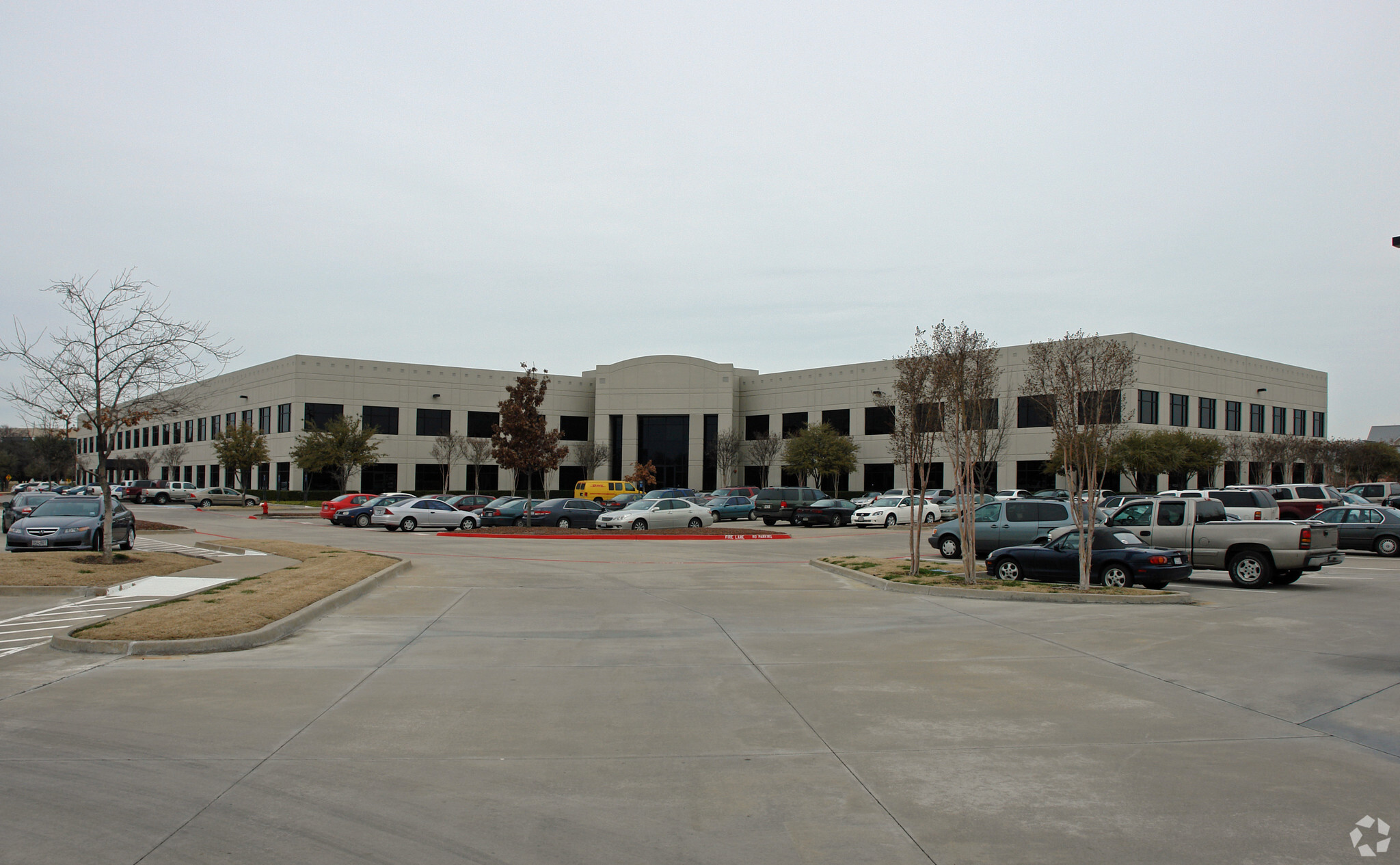 8700 Freeport Pkwy, Irving, TX à louer Photo de l’immeuble– Image 1 sur 4