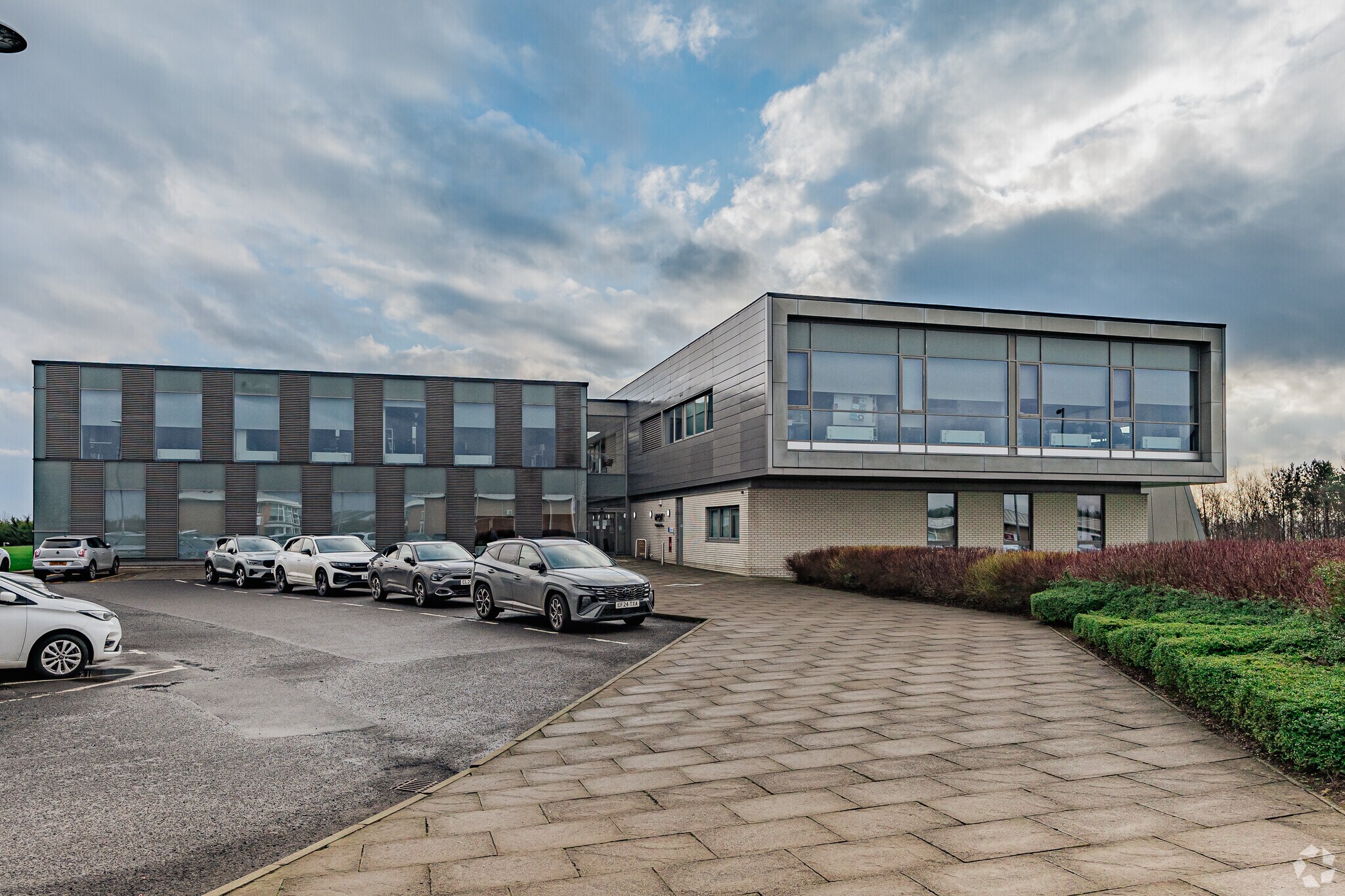 1 Lonmay Rd, Glasgow à louer Photo principale– Image 1 sur 30