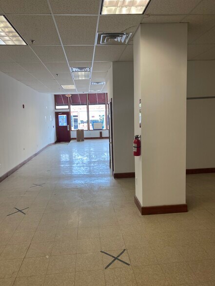 134-136 North Ave, Plainfield, NJ à vendre - Photo intérieure – Image 3 sur 14