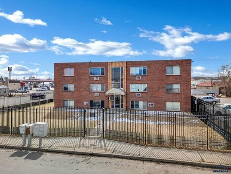 225 E Watertown St, Rapid City, SD à vendre - Photo de l’immeuble – Image 2 sur 7