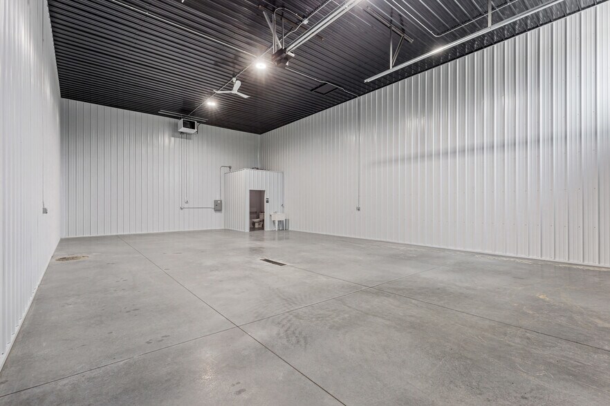 9819 Industrial dr, Horace, ND à vendre - Photo intérieure – Image 3 sur 3