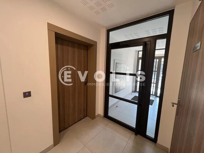 Plus de détails pour Bureau à vendre