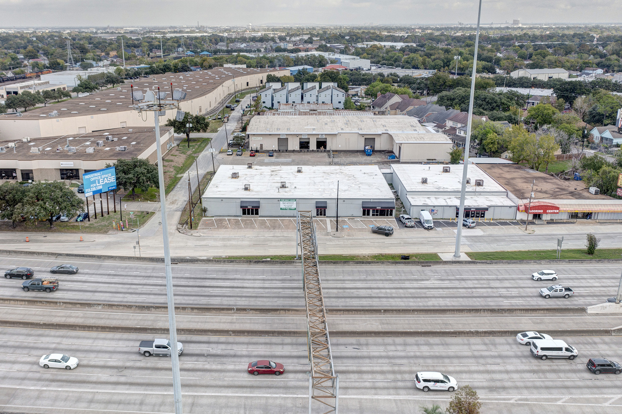 5001-5005 Gulf Fwy, Houston, TX à louer Photo de l’immeuble– Image 1 sur 12