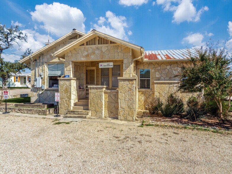 Brehmer Office Compound portefeuille de 5 biens à vendre sur LoopNet.fr - Photo de l’immeuble – Image 3 sur 10