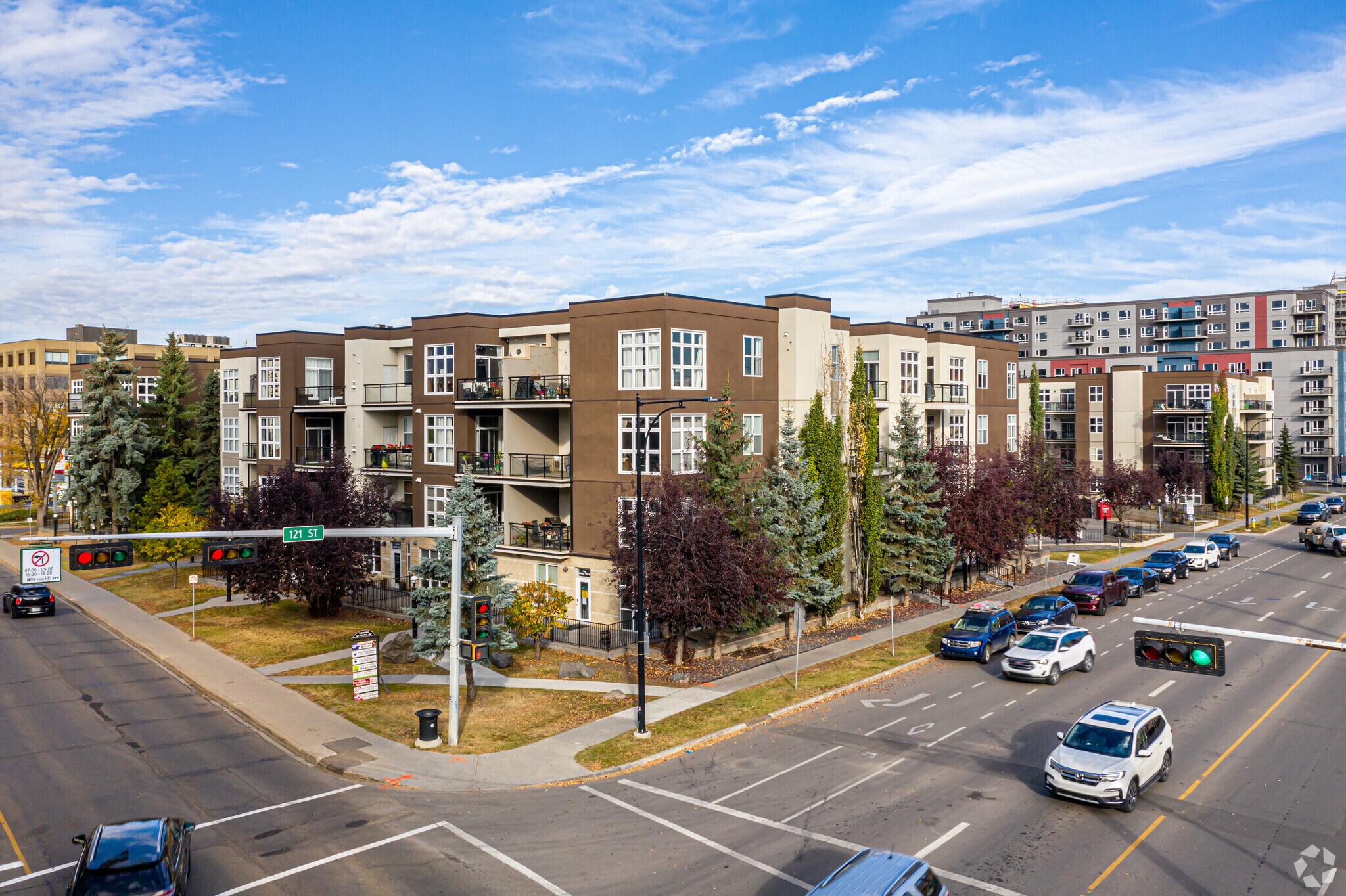 10403-10407 122nd St NW, Edmonton, AB à vendre Photo de l’immeuble– Image 1 sur 33