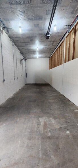 825 Canal St, Evansville, IN à louer - Photo de l’immeuble – Image 3 sur 9