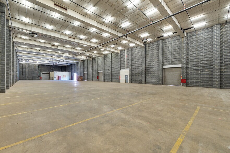 1545 Hansford St, Charleston, WV à louer - Photo de l’immeuble – Image 3 sur 81