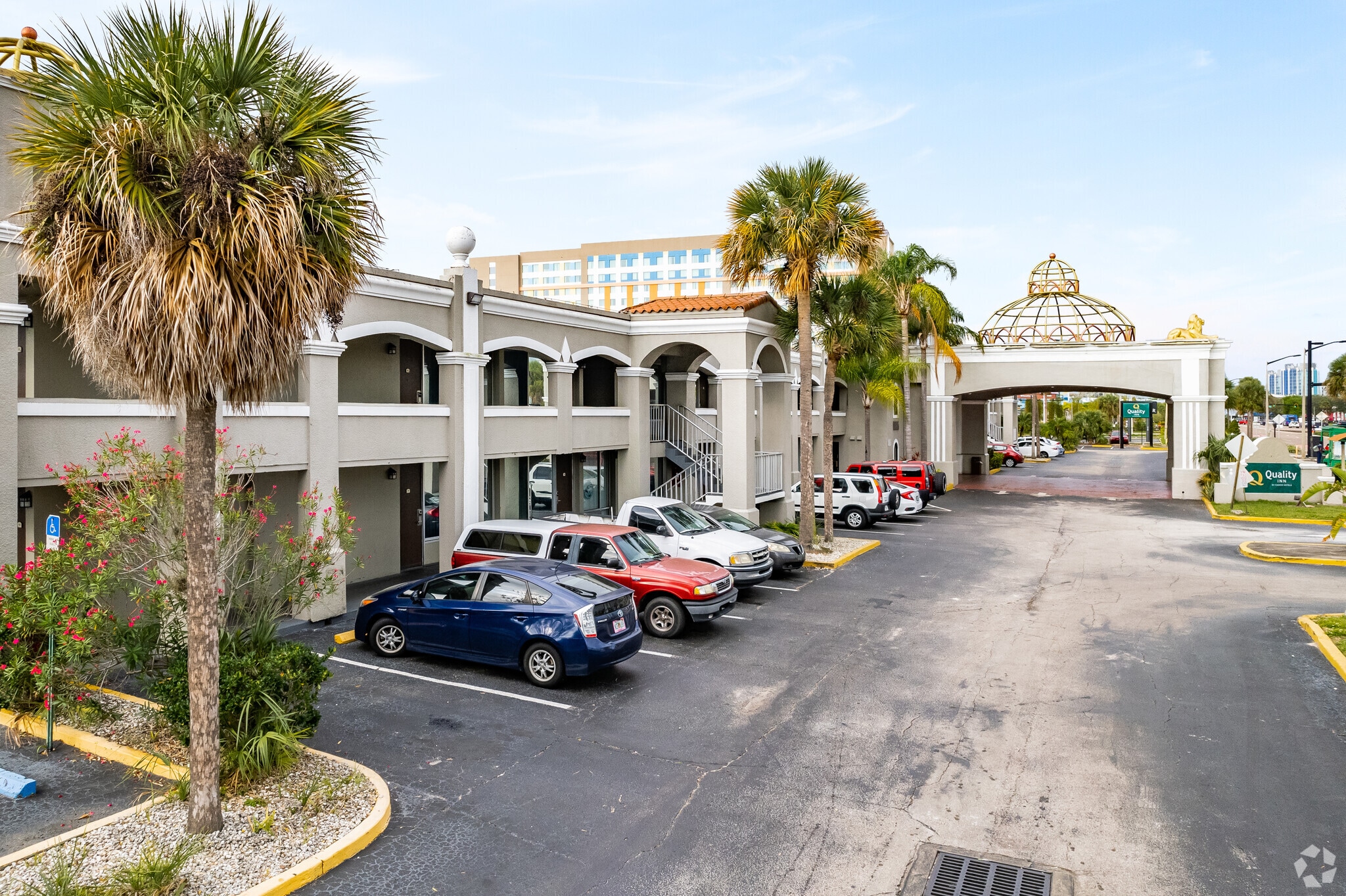 5858 International Dr, Orlando, FL à vendre Photo principale– Image 1 sur 15