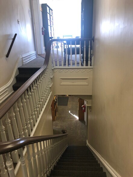 20 W Central Ave, Delaware, OH à louer - Photo intérieure – Image 2 sur 5