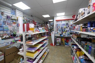Plus de détails pour 279 Wood Ln, Dagenham - Local commercial à louer