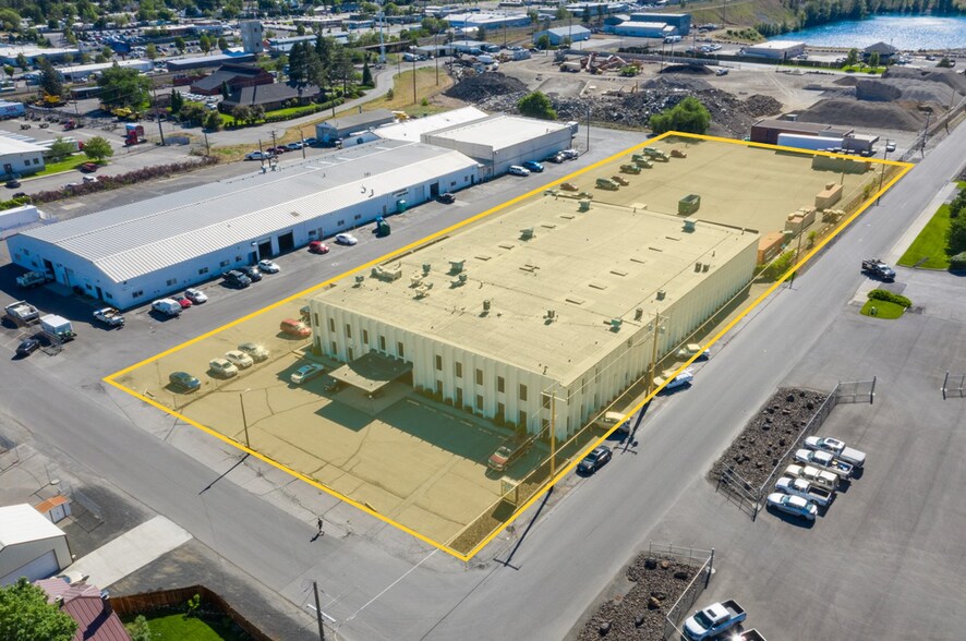 229 N Ella Rd, Spokane, WA à vendre - Photo de l’immeuble – Image 2 sur 9