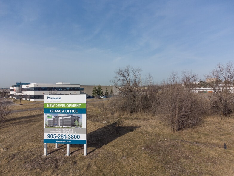 2251 N Sheridan Way, Mississauga, ON à louer - Photo de la construction – Image 3 sur 5