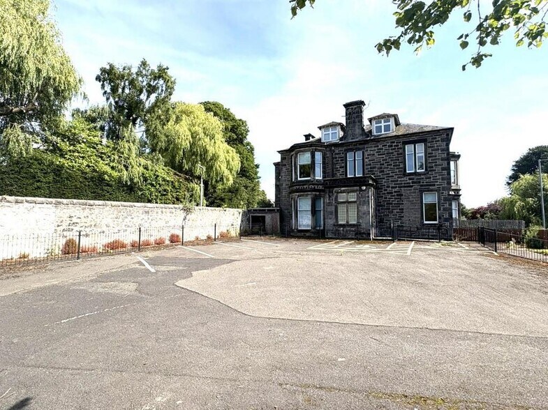 Comely Park, Dunfermline à louer - Photo principale – Image 1 sur 18