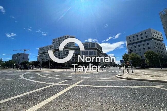 Plus de détails pour Local commercial à louer