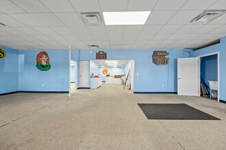 1582 E US-36, Urbana, OH à louer Photo intérieure– Image 2 sur 10