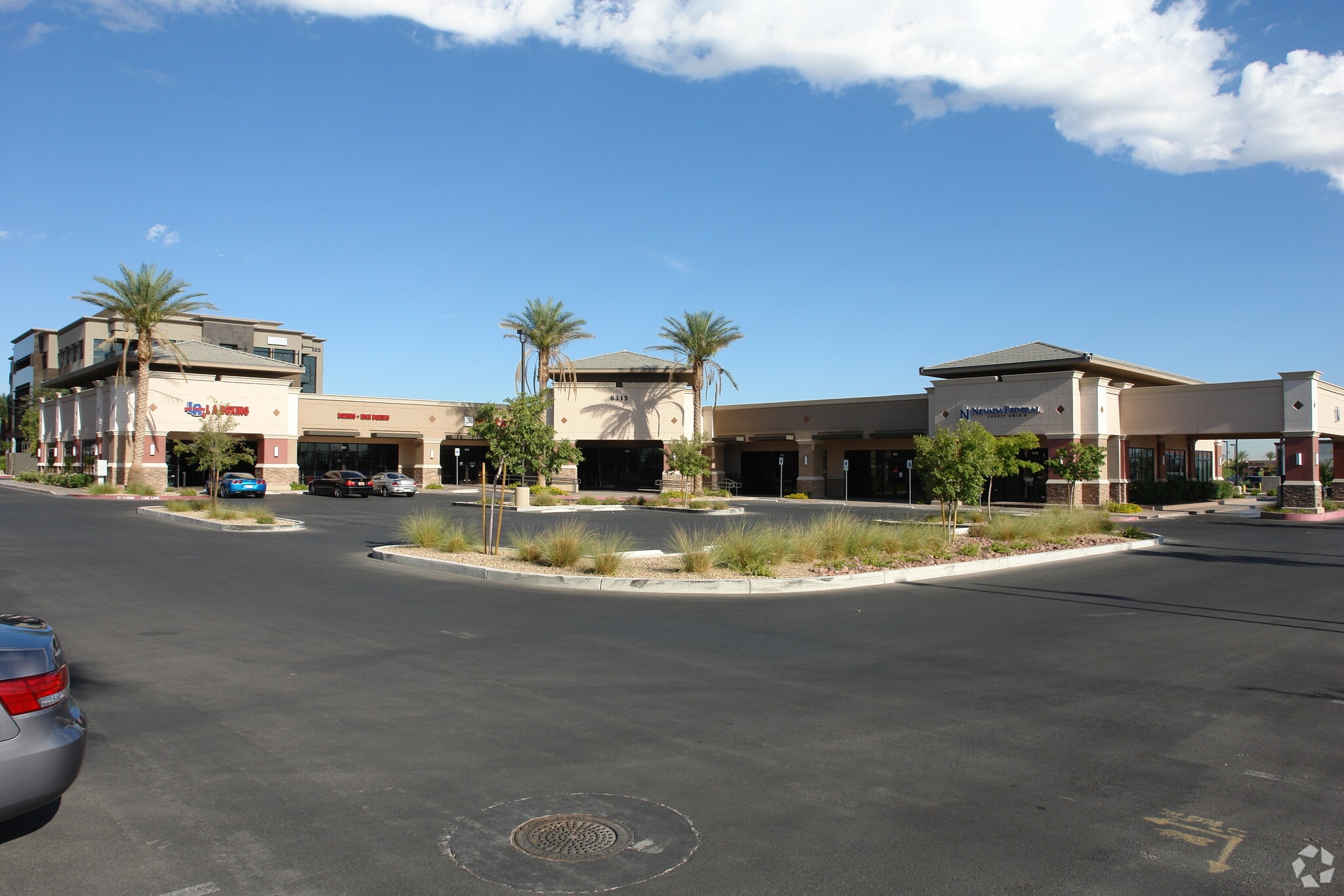 6315 S Rainbow Blvd, Las Vegas, NV à louer Photo principale– Image 1 sur 15