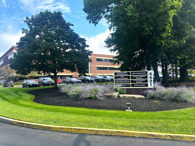 6601 Centerville Business Pky, Centerville, OH à louer - Photo de l’immeuble – Image 3 sur 11