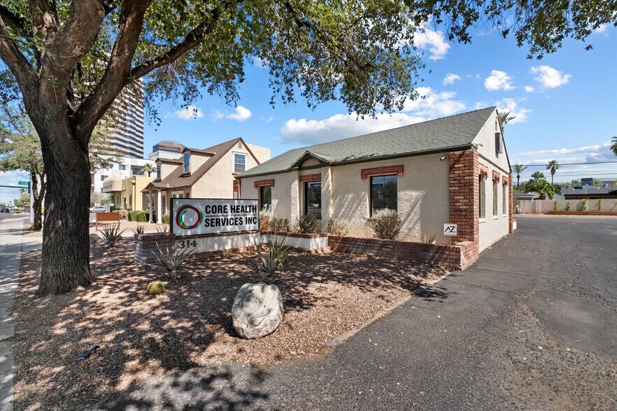 314 E Thomas Rd, Phoenix, AZ à vendre - Photo de l’immeuble – Image 2 sur 23