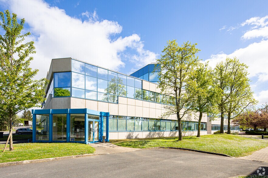 3 Avenue Du Canada, Les Ulis à louer - Photo principale – Image 1 sur 2