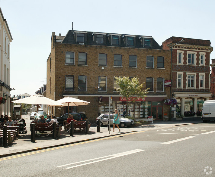 24 High St, Londres à louer - Photo de l’immeuble – Image 2 sur 10