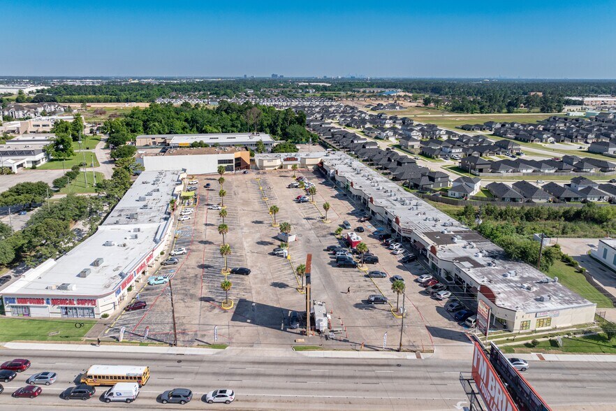921 Cypress Creek Pky, Houston, TX à vendre - Photo de l’immeuble – Image 3 sur 10