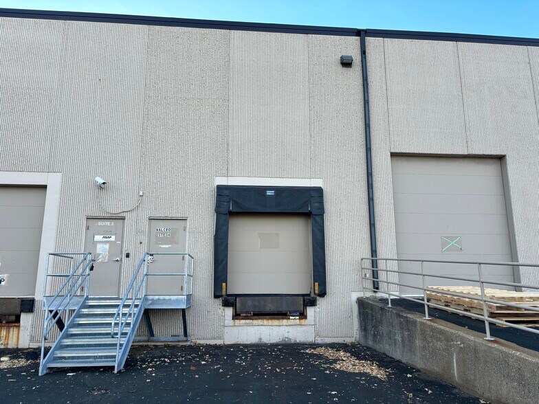 2995 Lone Oak Cir, Eagan, MN à louer - Photo de l’immeuble – Image 3 sur 9