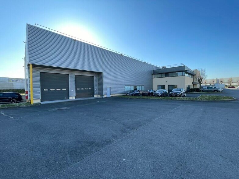 11 Rue De La Grande Borne, Le Mesnil-Amelot à louer - Photo de l’immeuble – Image 1 sur 6