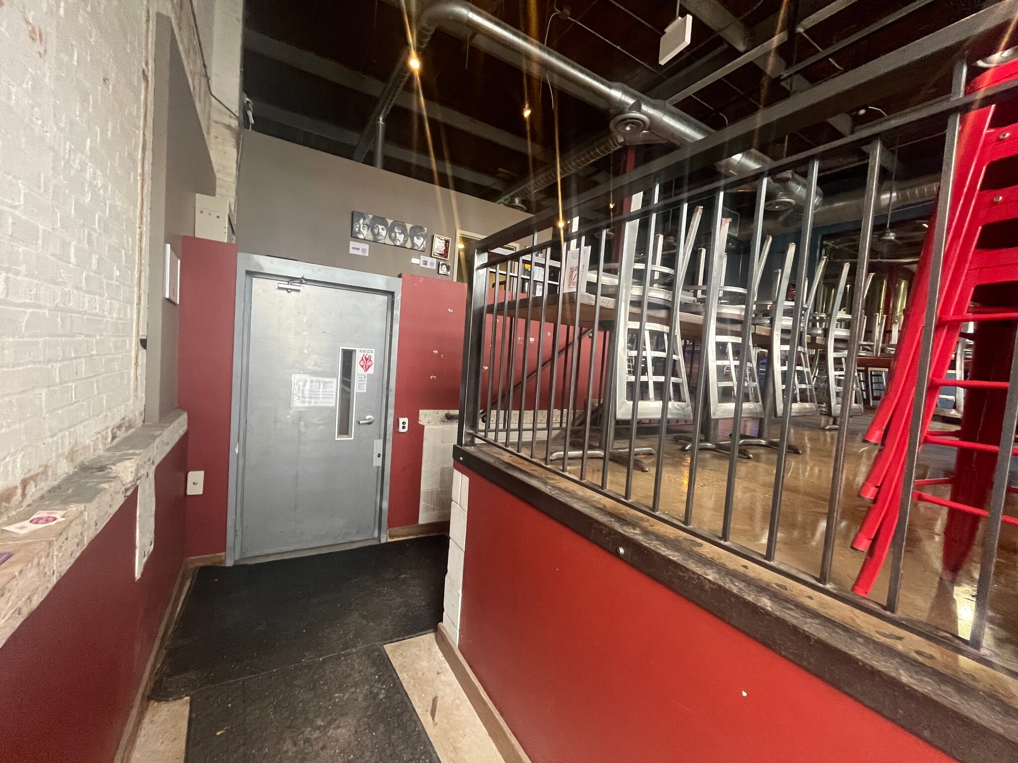 4055 W Peterson Ave, Chicago, IL à louer Photo intérieure– Image 1 sur 16