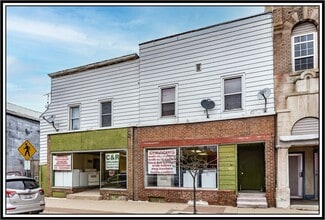 Plus de détails pour 114 E Main St, Weyauwega, WI - Local commercial à vendre