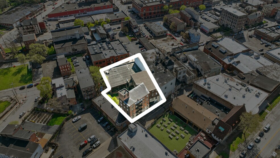 2025 Dunlap St, Cincinnati, OH à vendre - Photo de l’immeuble – Image 2 sur 73