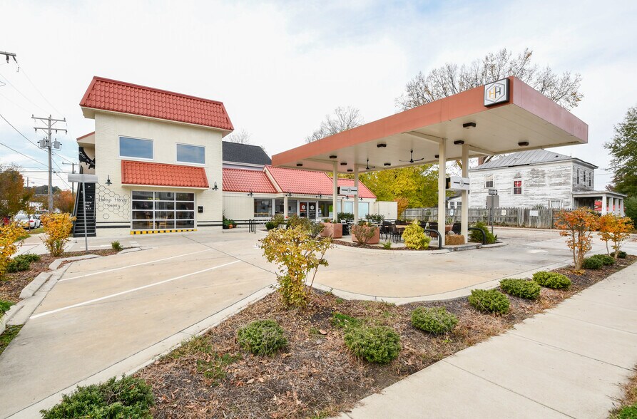 1600 Princess Anne St, Fredericksburg, VA à vendre - Photo de l’immeuble – Image 3 sur 25