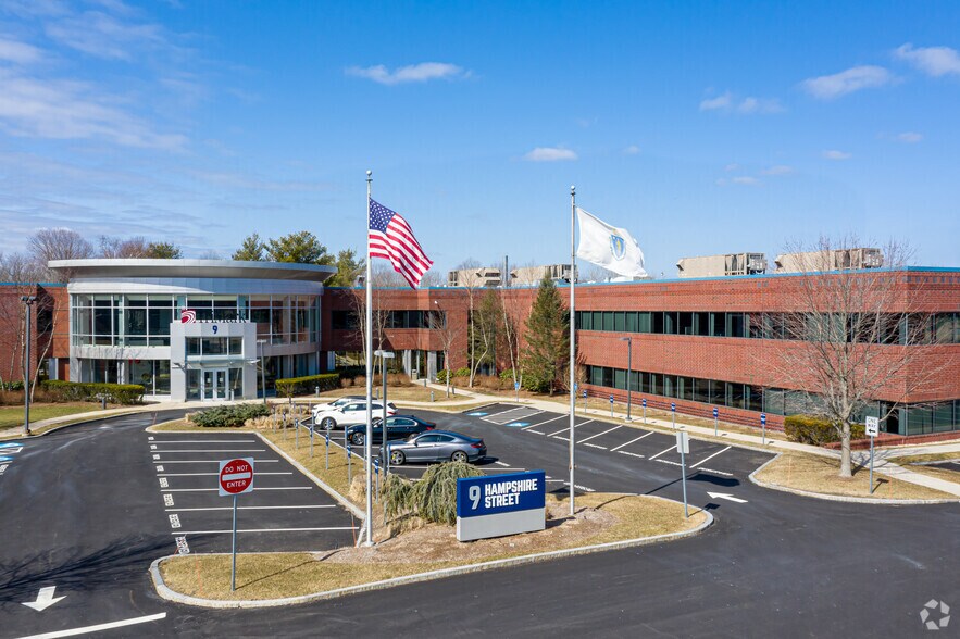 9-11 Hampshire St, Mansfield, MA à louer - Photo de l’immeuble – Image 2 sur 14