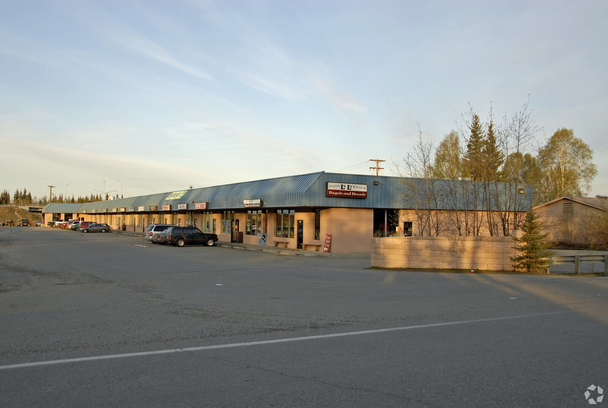364-396 Old Chena Pump Rd, Fairbanks, AK à louer Photo principale– Image 1 sur 2