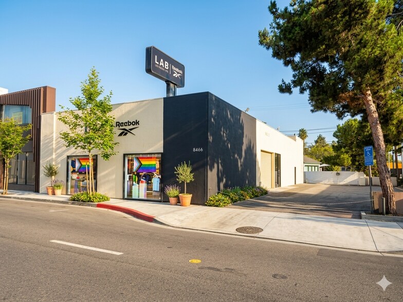 8466 Melrose Ave, West Hollywood, CA à louer - Photo de l’immeuble – Image 2 sur 3