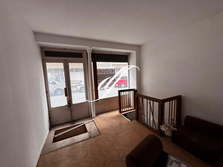 Local commercial dans Paris à vendre - Photo intérieure – Image 2 sur 8