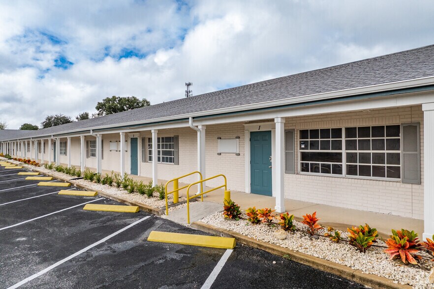 5622 Marine Pky, New Port Richey, FL à louer - Photo de l’immeuble – Image 3 sur 8