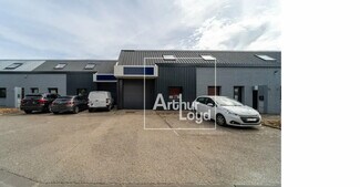 Plus de détails pour Local d'activités à louer