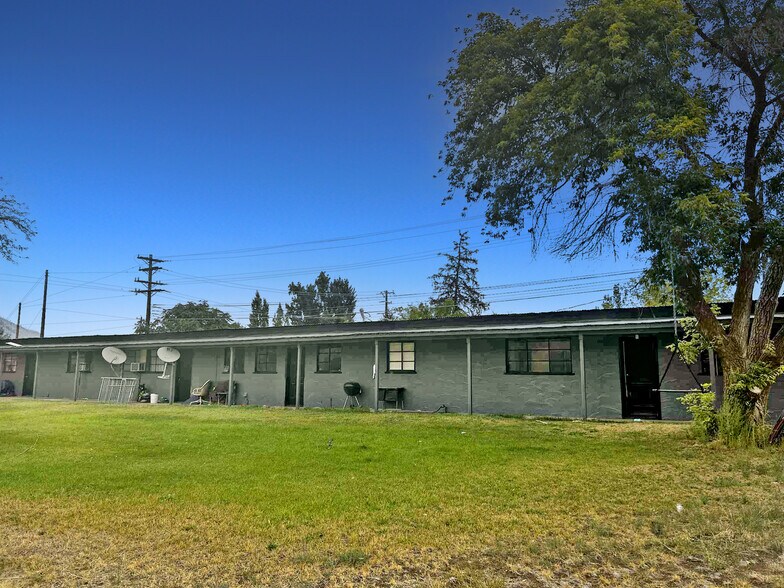 616 Columbia Ave, Bridgeport, WA à vendre - Photo de l’immeuble – Image 2 sur 30