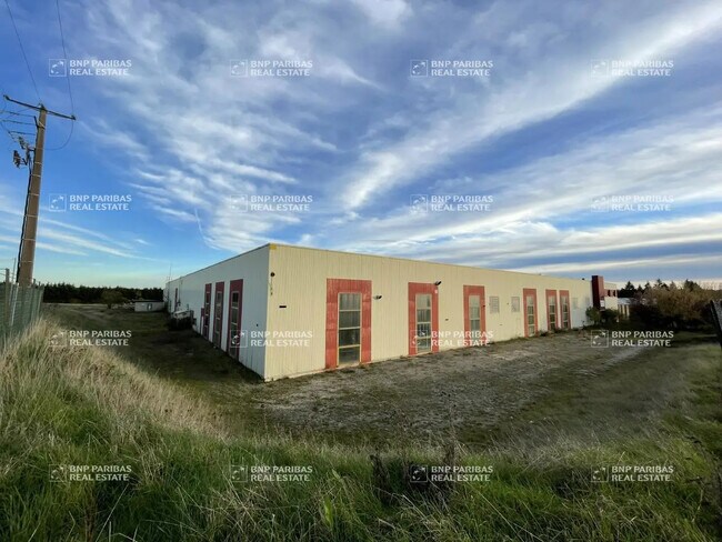 Plus de détails pour 17 Rue De La Gare, Selongey - Bureau, Local d'activités à louer