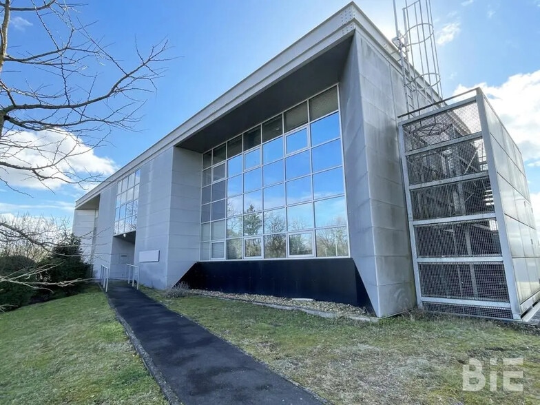 Industriel/Logistique dans Mérignac à louer - Photo de l’immeuble – Image 1 sur 12