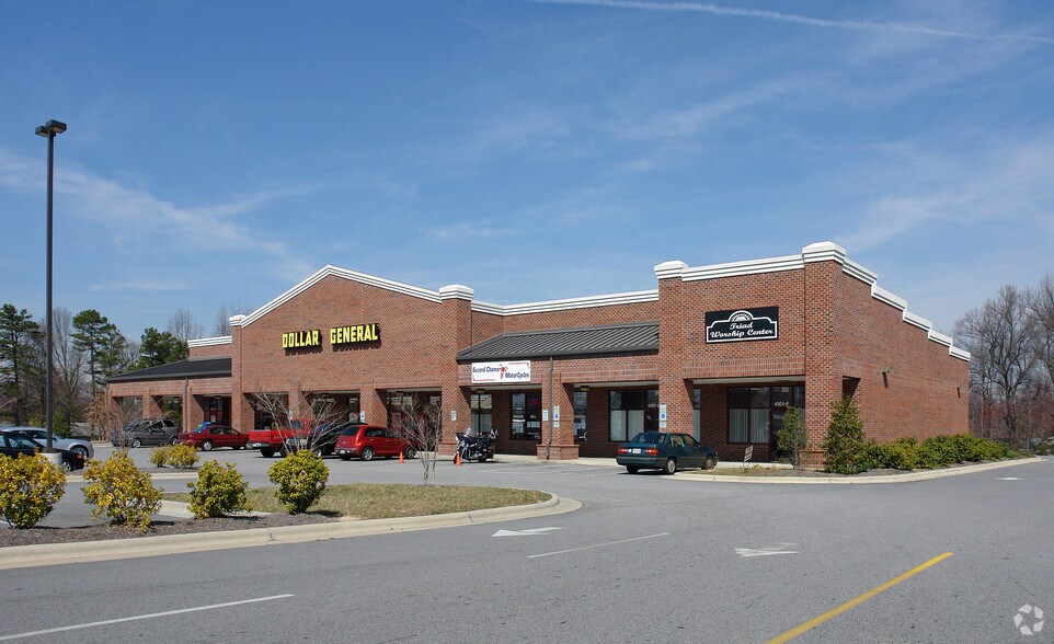4101 Burlington Rd, Greensboro, NC à louer - Photo de l’immeuble – Image 2 sur 4