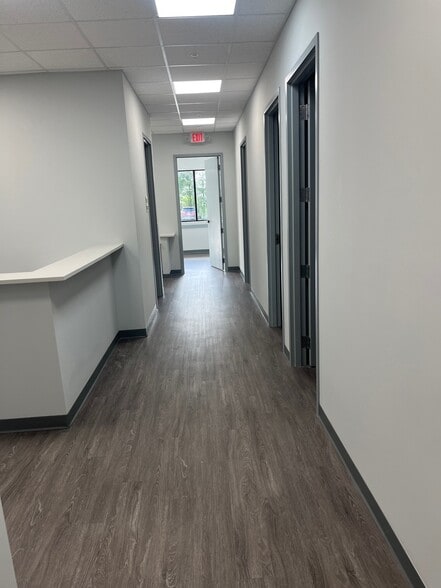 1307 Cleveland Avenue, Wildwood, FL à louer - Photo intérieure – Image 3 sur 21