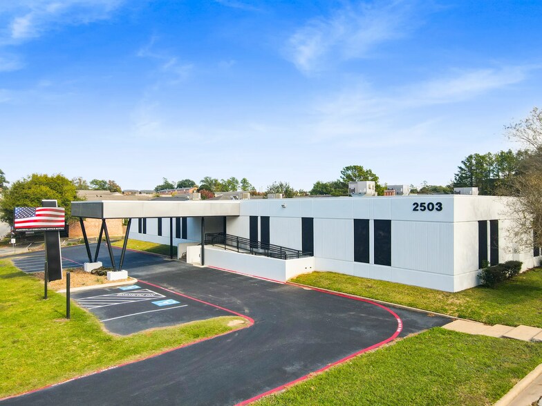 2503 Lake Rd, Huntsville, TX à louer - Photo principale – Image 1 sur 22