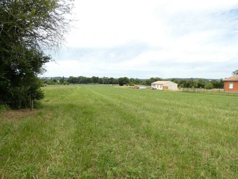 Terrain dans Saint Privat en Périgord à vendre - Photo de l’immeuble – Image 2 sur 5