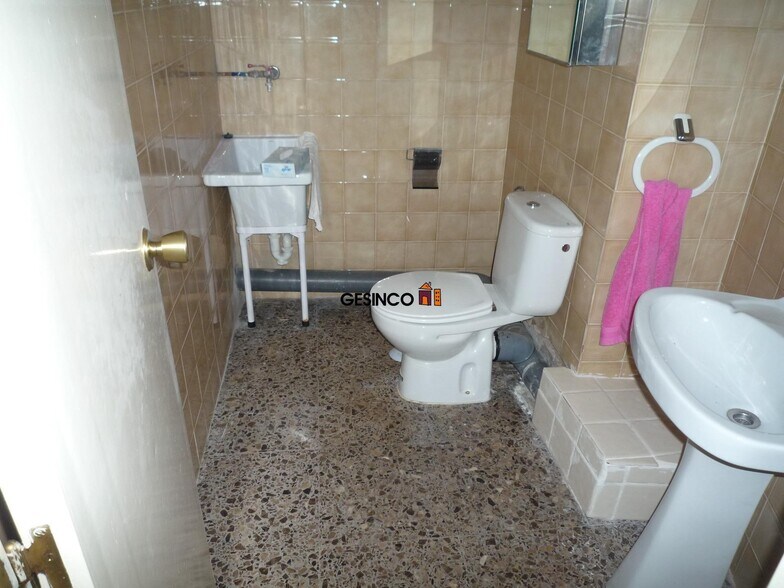 Local commercial dans Ontinyent, Valencia à vendre - Photo de l’immeuble – Image 2 sur 4