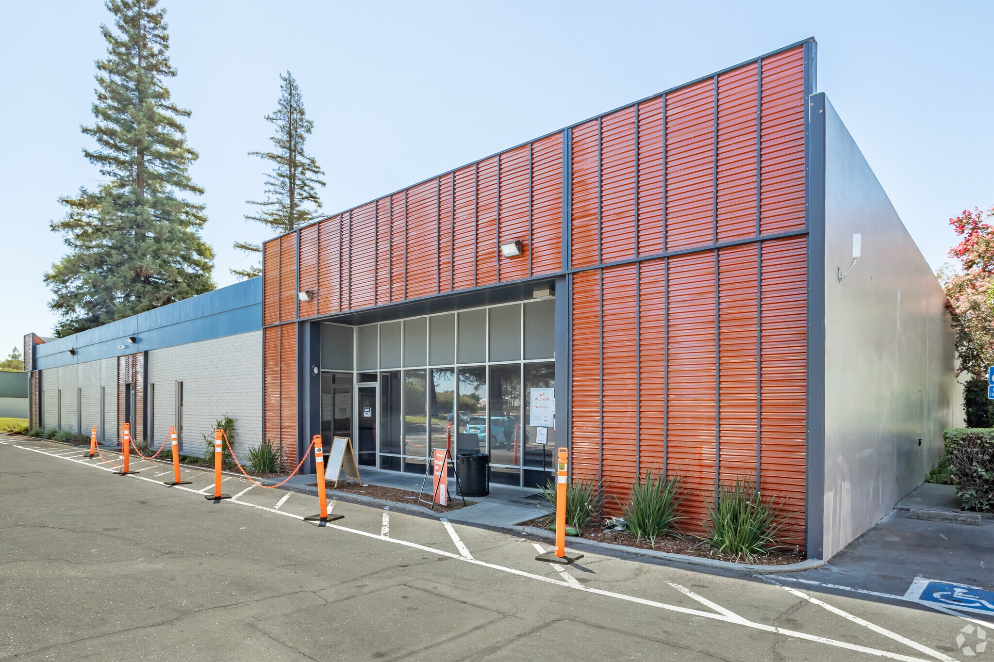 1803 Tribute Rd, Sacramento, CA à vendre Photo principale– Image 1 sur 8