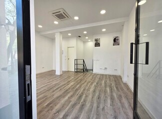 Plus de détails pour Bureau/Local commercial à louer
