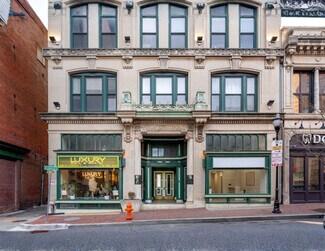 Plus de détails pour 330 N Charles St, Baltimore, MD - Local commercial à louer