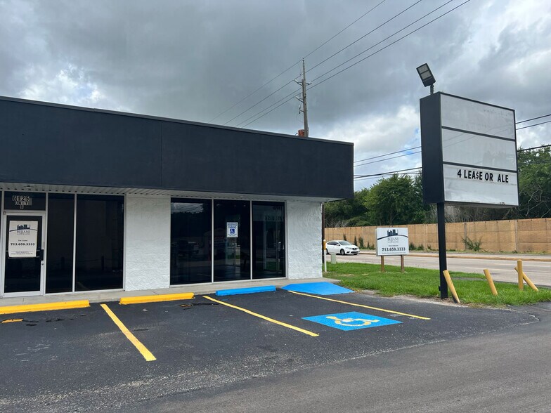6125 FM 1960 Rd W, Houston, TX à louer - Photo de l’immeuble – Image 3 sur 19